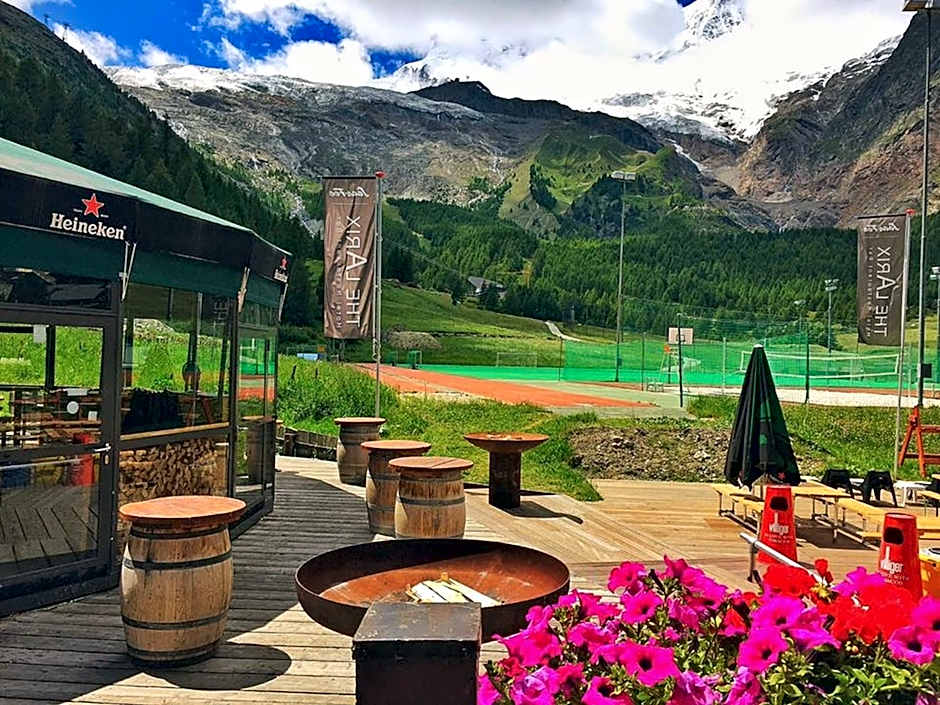 Hotel THE LARIX ski-in ski-out