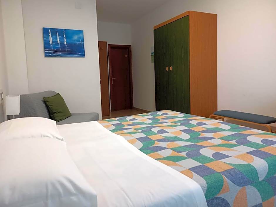 Photo 1 of 5 of Triple Room
