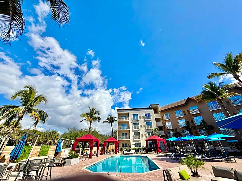 Holiday Inn Express & Suites Naples Downtown - 5th Avenue