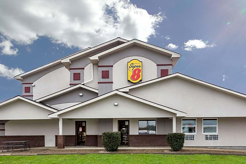 Super 8 by Wyndham Summersville