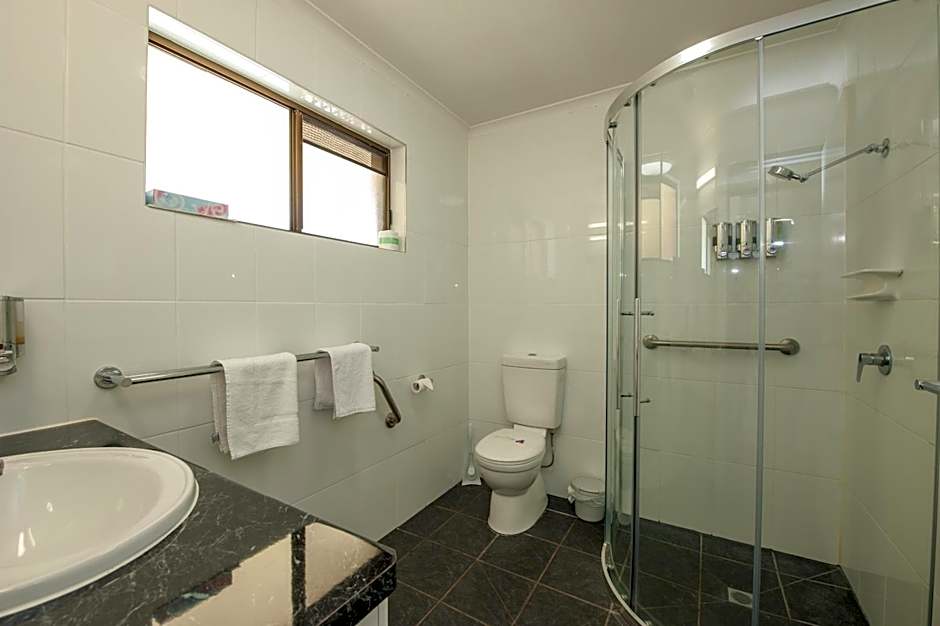 Allan Cunningham Motel