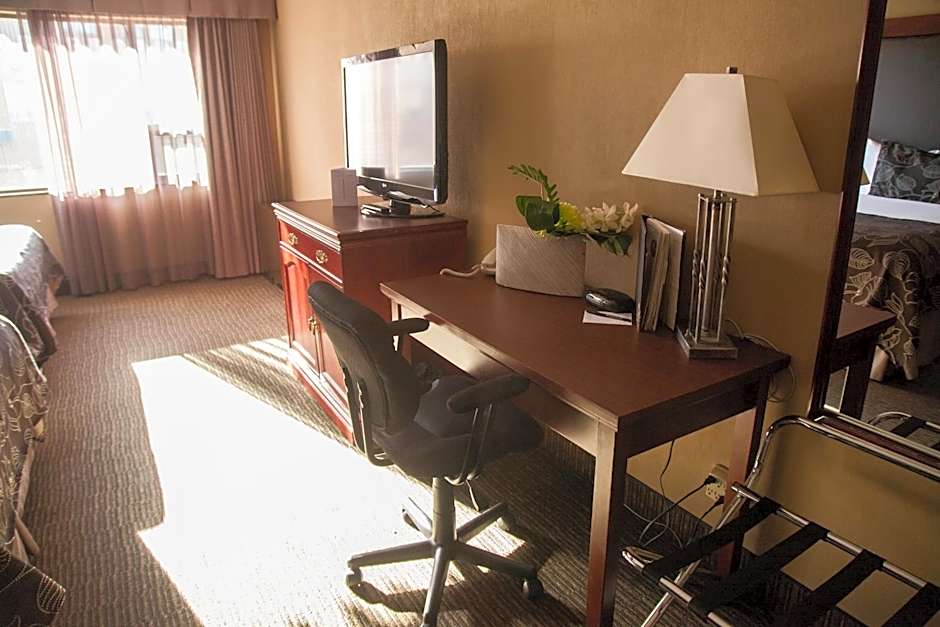 Medicine Hat Lodge, Trademark Collection by Wyndham
