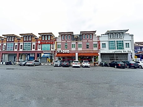 OYO 582 HOTEL WALK INN