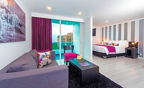 Premium Triple Suite