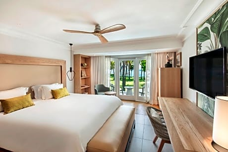 Deluxe Beach Front Room