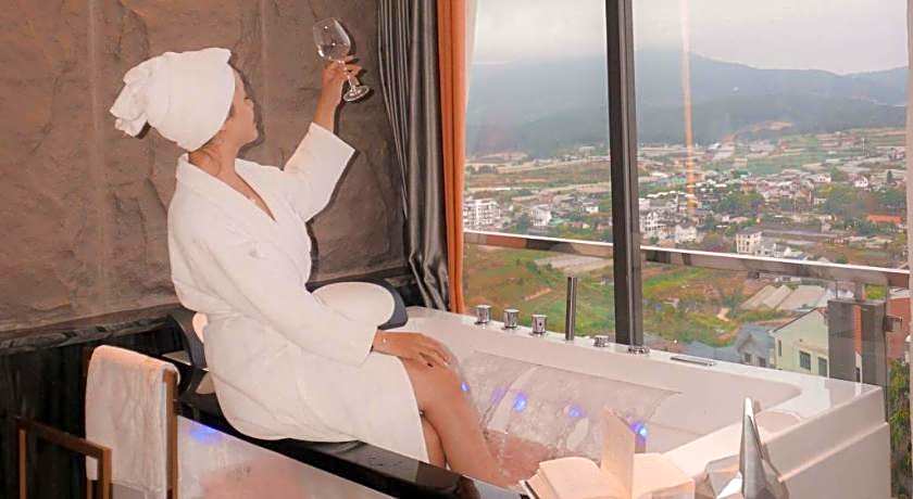 New Century Dalat Hotel