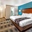 La Quinta Inn & Suites by Wyndham San Antonio Brooks City Base