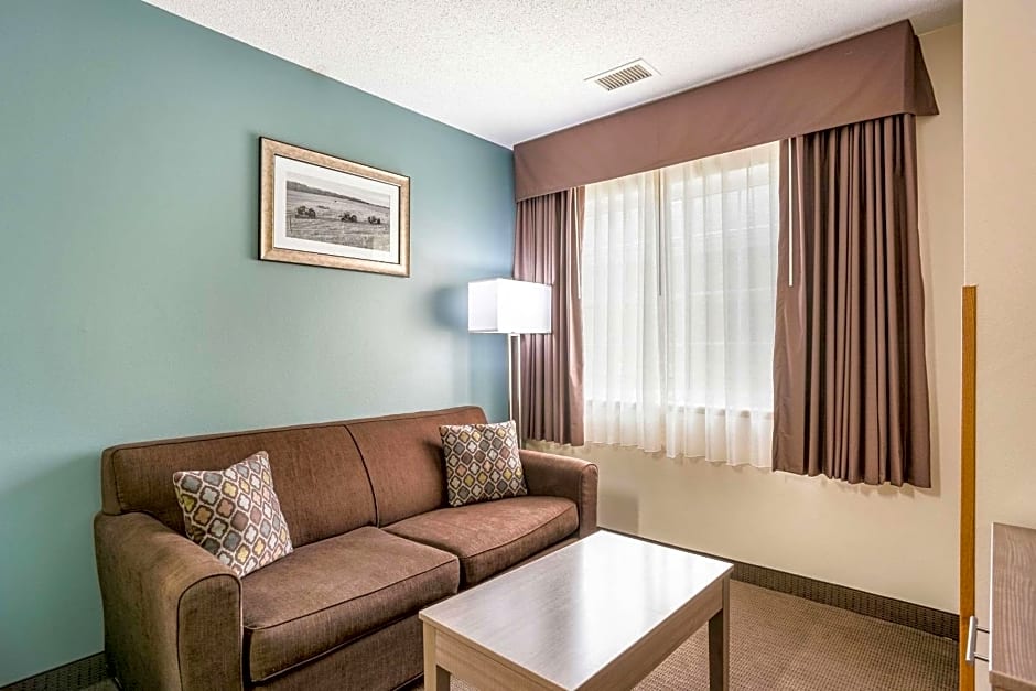 MainStay Suites Cedar Rapids North - Marion