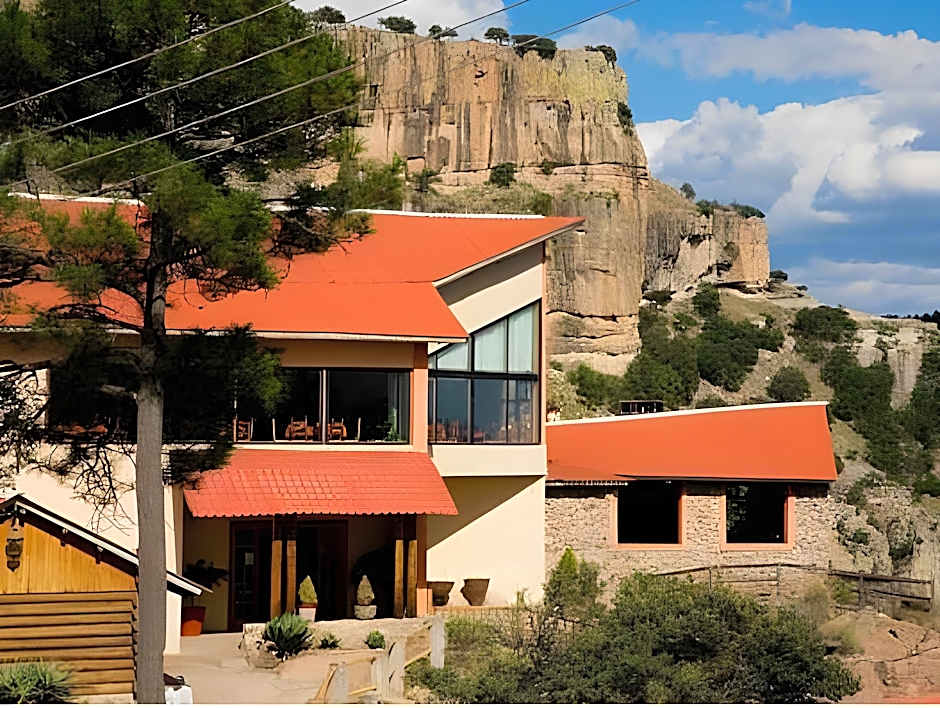 Hotel Divisadero Barrancas