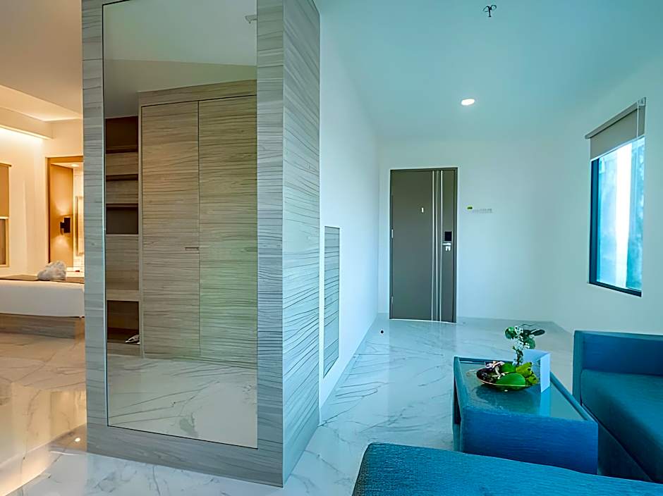 City of Aventus Hotel - Denpasar
