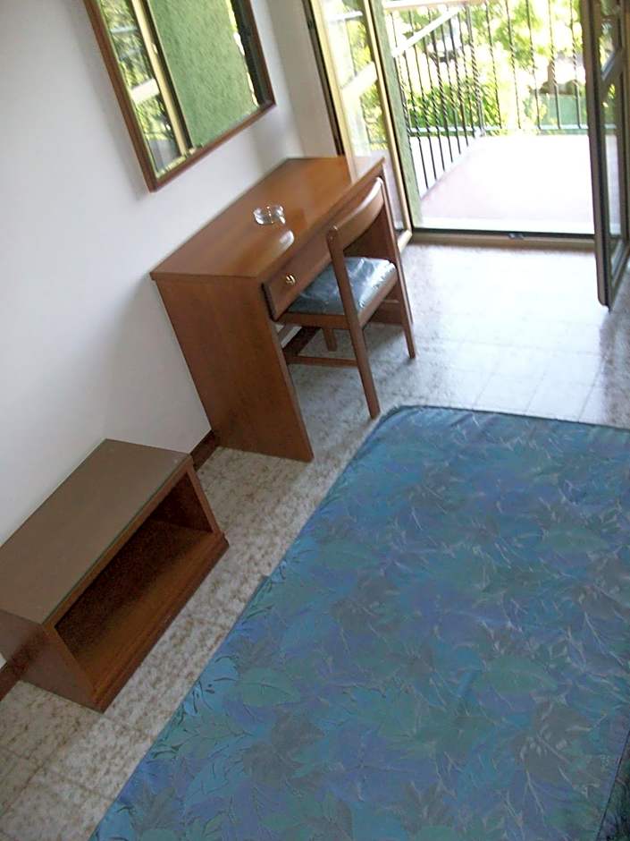 HOTEL SANTOROTTO di FABIO TERROSI