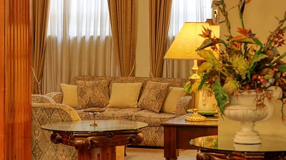 Royal Exchange Hotel