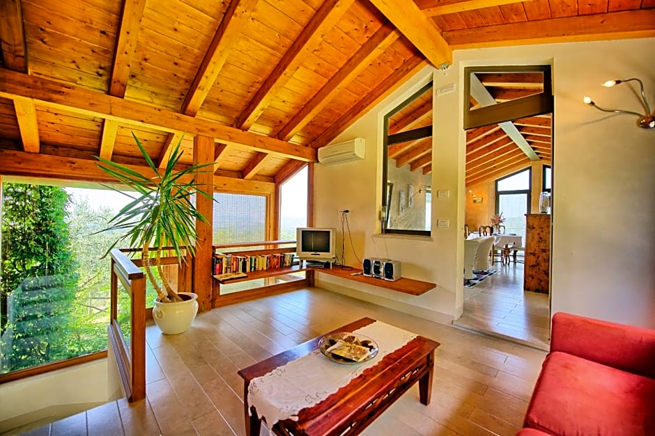 Villa Casa Lucia by PosarelliVillas