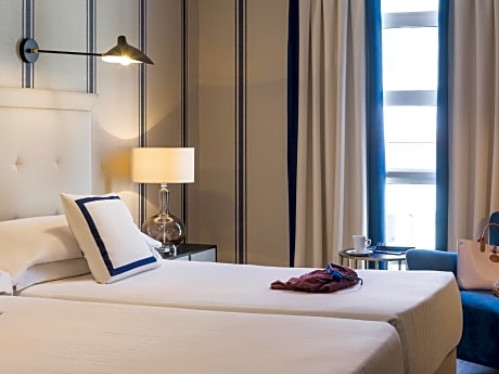 Standard Room with twin beds