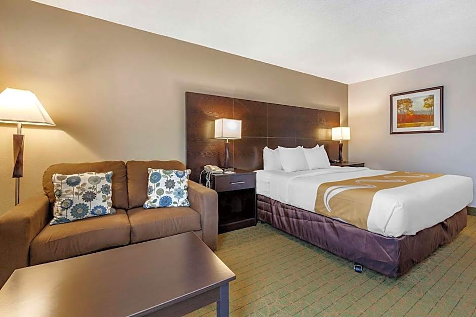 Quality Inn & Suites Escanaba North