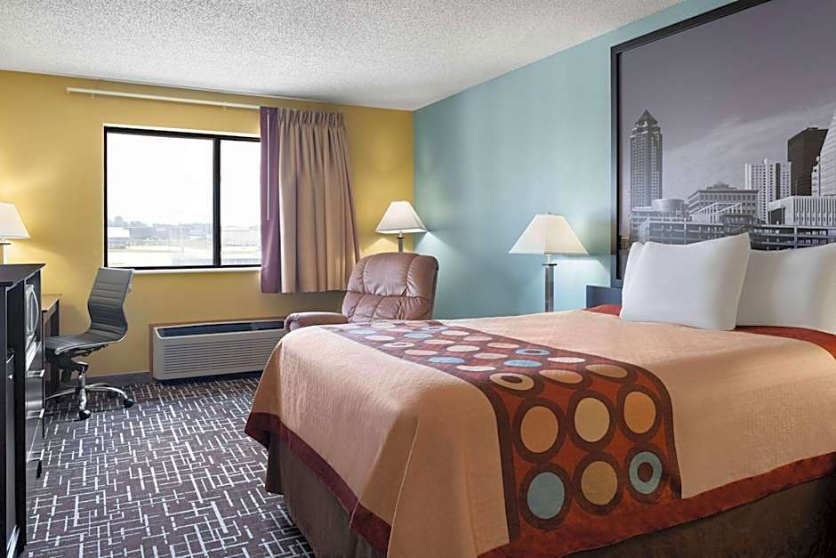 Super 8 by Wyndham Dyersville