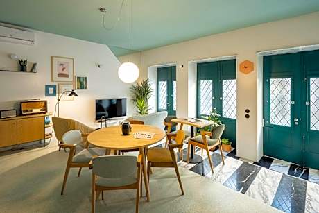 Covelo - The Original Rooms and Suites