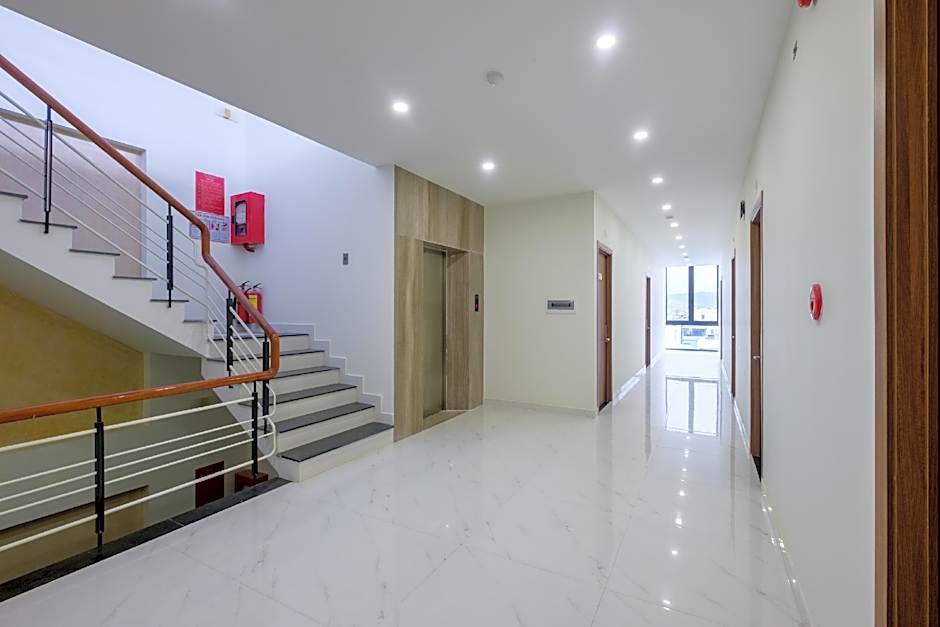 Luxury Hotel by OYO Rooms – Da Nang, IA