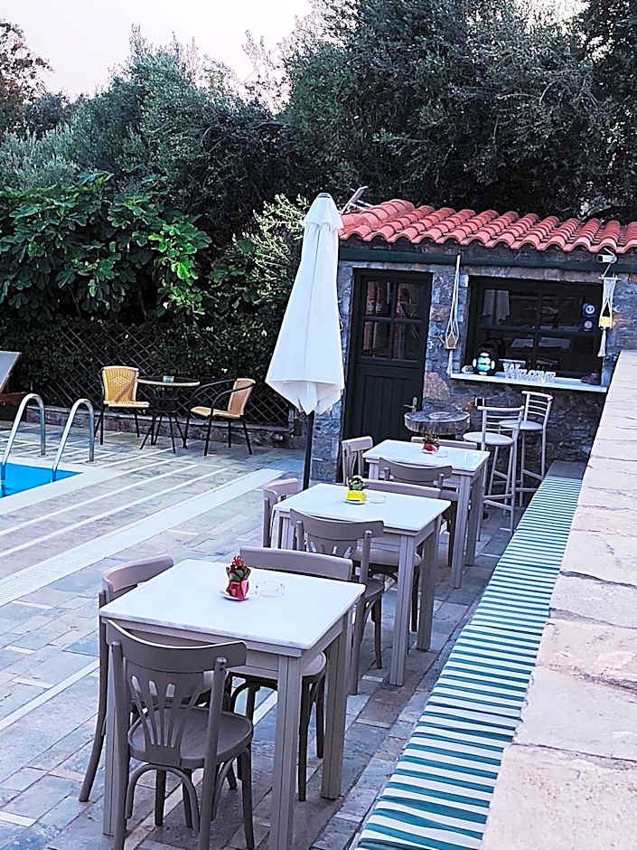 Elia Village by Irida Iris Group