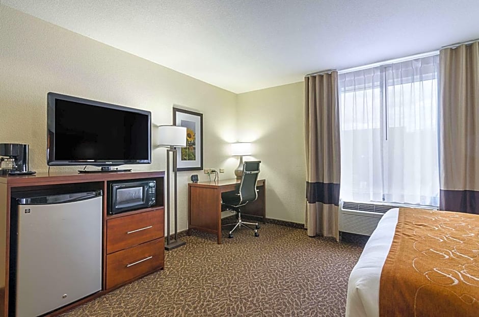 Quality Suites Springdale West I-49