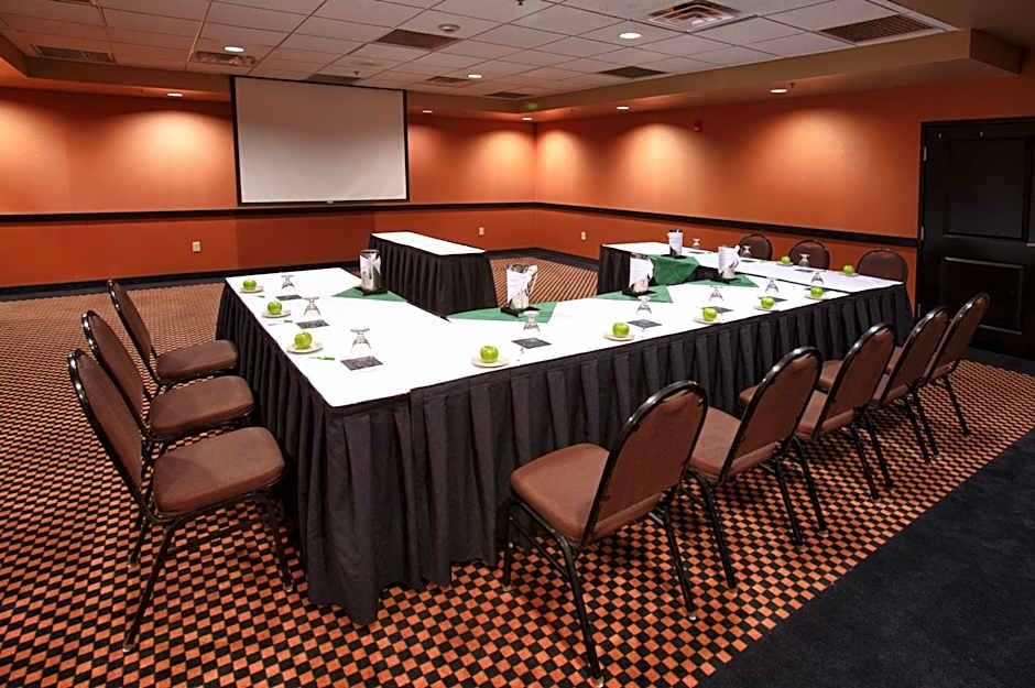 Holiday Inn St. Paul Northeast - Lake Elmo By IHG