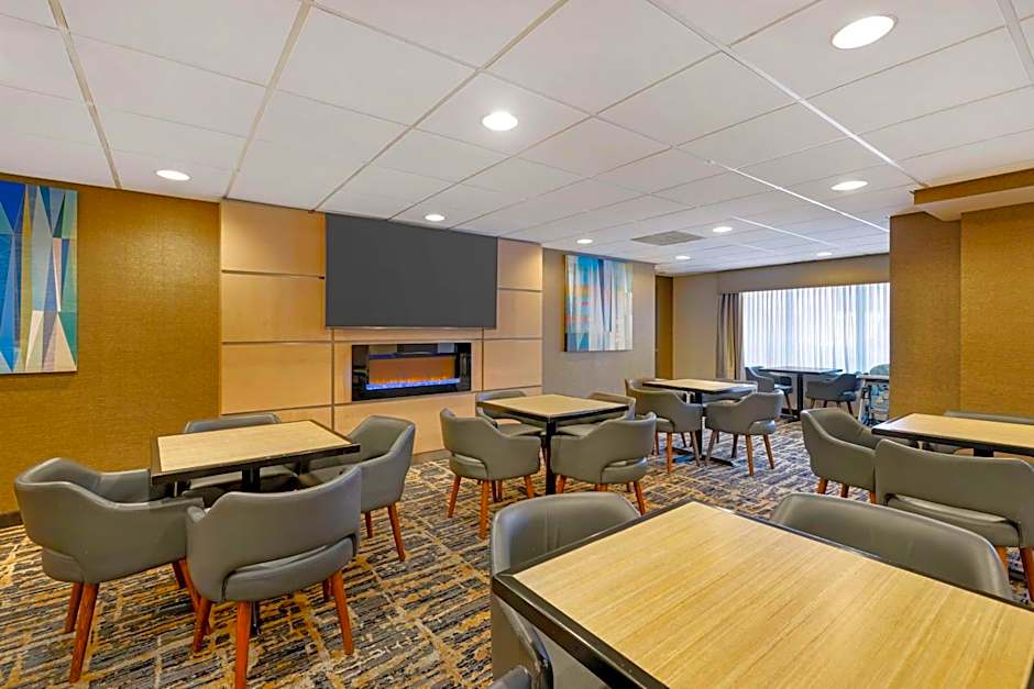 Best Western On The Avenue