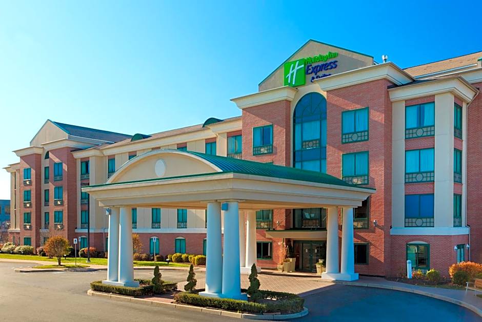 Holiday Inn Express Hotel & Suites Warwick-Providence Airport By IHG