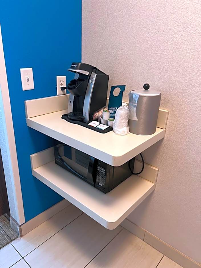 Holiday Inn Express And Suites Mobile - University Area By IHG