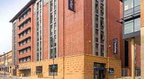 Travelodge Sheffield Central