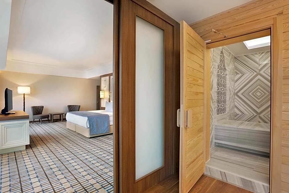 Ramada Plaza by Wyndham Rize