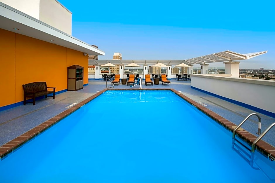 Hilton Garden Inn San Antonio Downtown Riverwalk