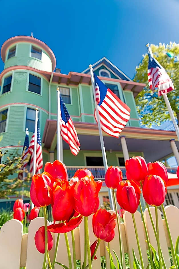 Inn on Mackinac