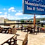 Mountain Vista Inn & Suites - Walking Distance to the Island