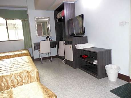 Standard Family Room (5 Adults)