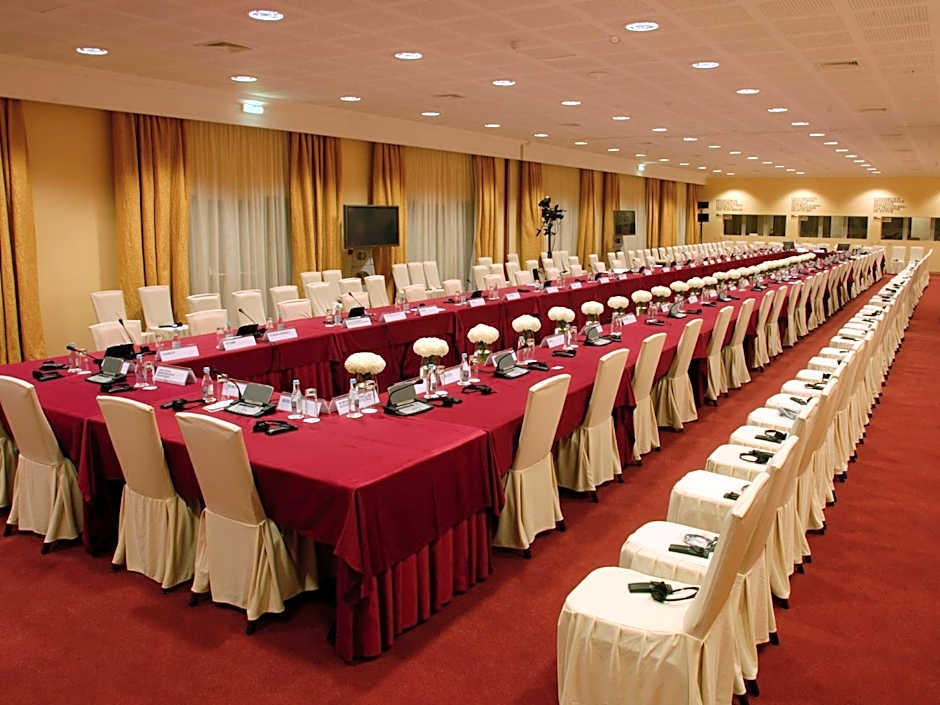 Ria Park Garden Hotel