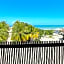 DOS MARES Barefoot Hotel