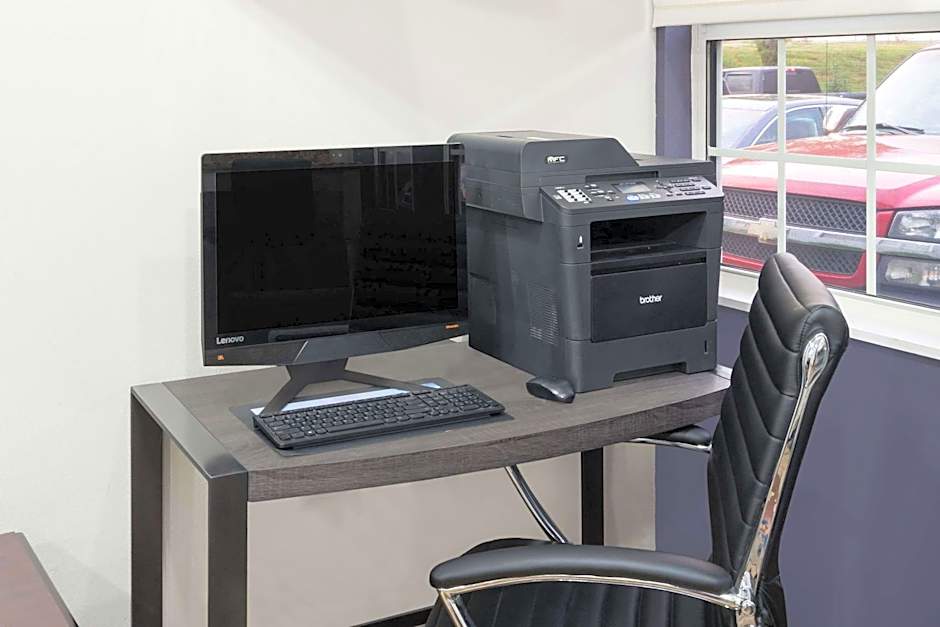 Microtel Inn & Suites by Wyndham Bowling Green