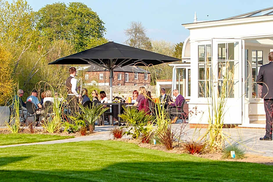 The Legacy Rose & Crown Hotel