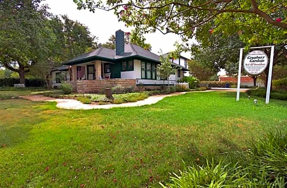 Granbury Gardens Bed and Breakfast