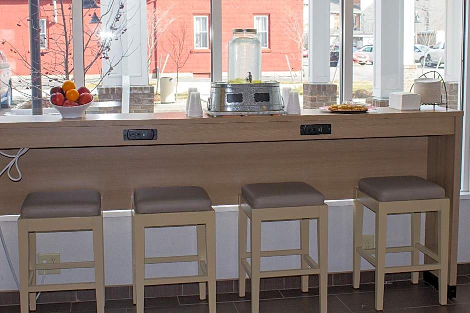 Microtel Inn & Suites Penn Yan Finger Lakes Region