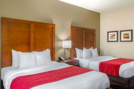 Queen Room with Two Queen Beds - Accessible/Non-Smoking