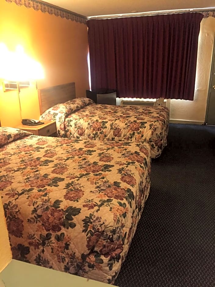 Camelot Inn