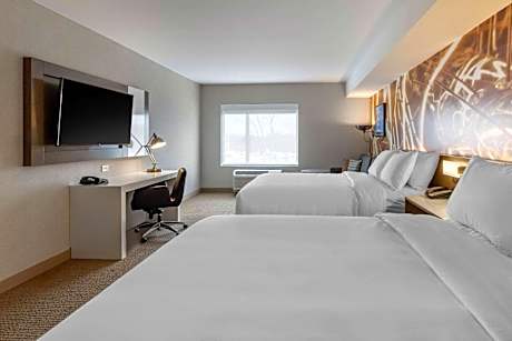 1 Bedroom Queen Suite with 2 Queen Beds