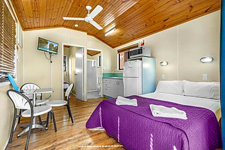 Family Room with Garden View