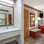 Super 8 by Wyndham Bedford