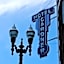 Gardner Hotel & Hostel