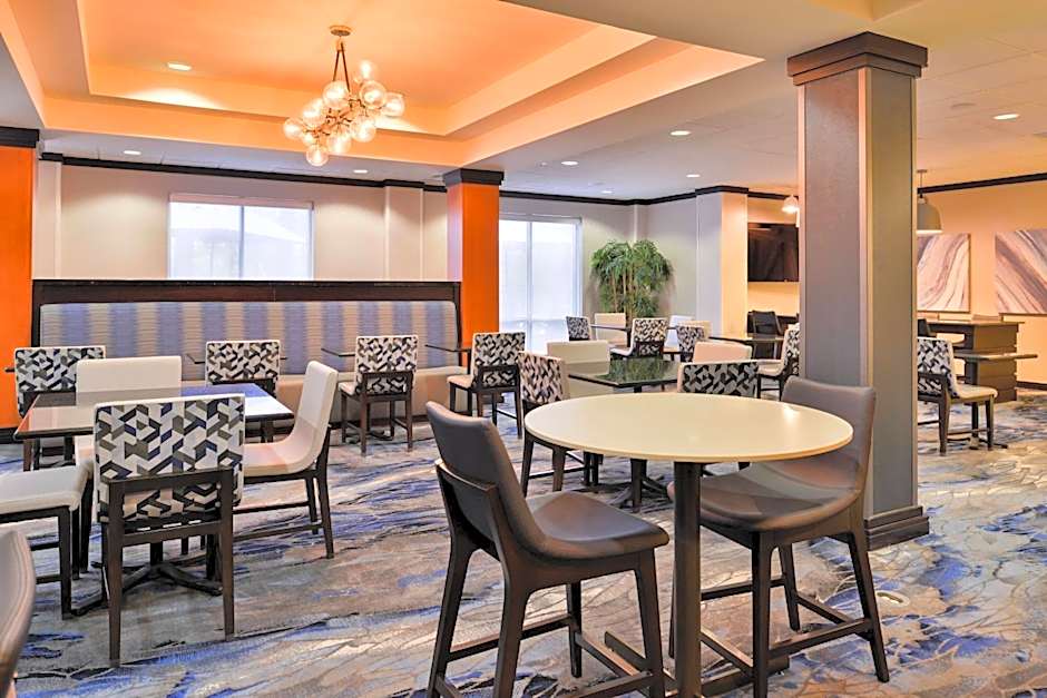 Fairfield Inn & Suites by Marriott Raleigh-Durham Airport/Brier Creek