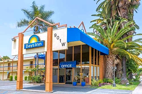 Days Inn by Wyndham Los Angeles LAX Airport/Stadium Area