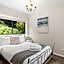 The View 2 bed unit with stunning Hobart outlook