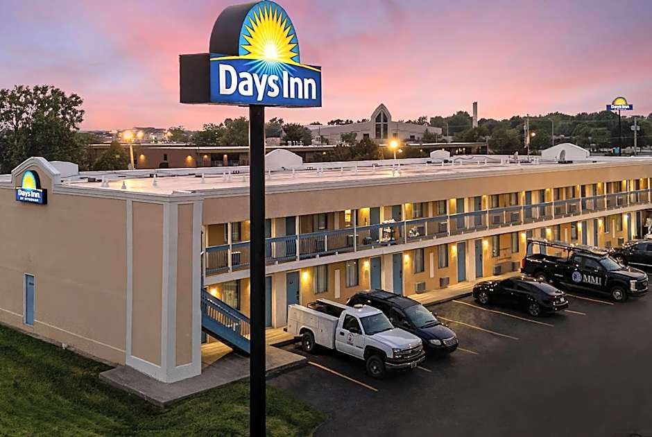 Days Inn by Wyndham Fort Wayne